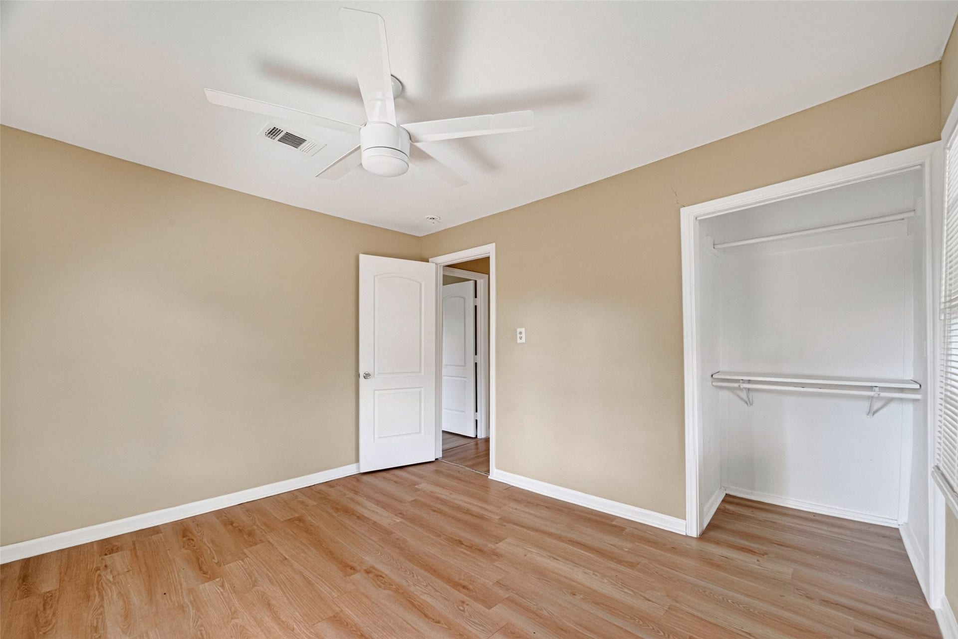 1504 Lawrence Avenue, Pasadena, TX 77506 BEDROOM #2