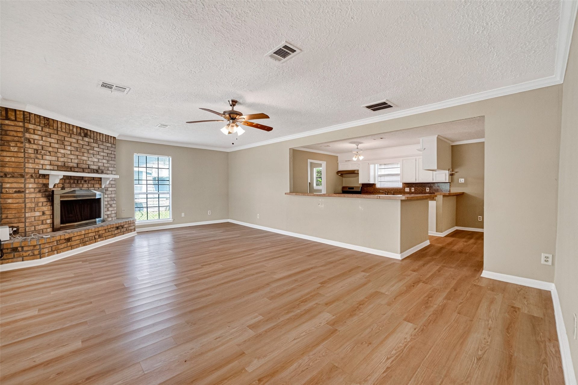 1504 Lawrence Avenue, Pasadena, TX 77506 1504 Lawrence Avenue, Pasadena, TX 77506