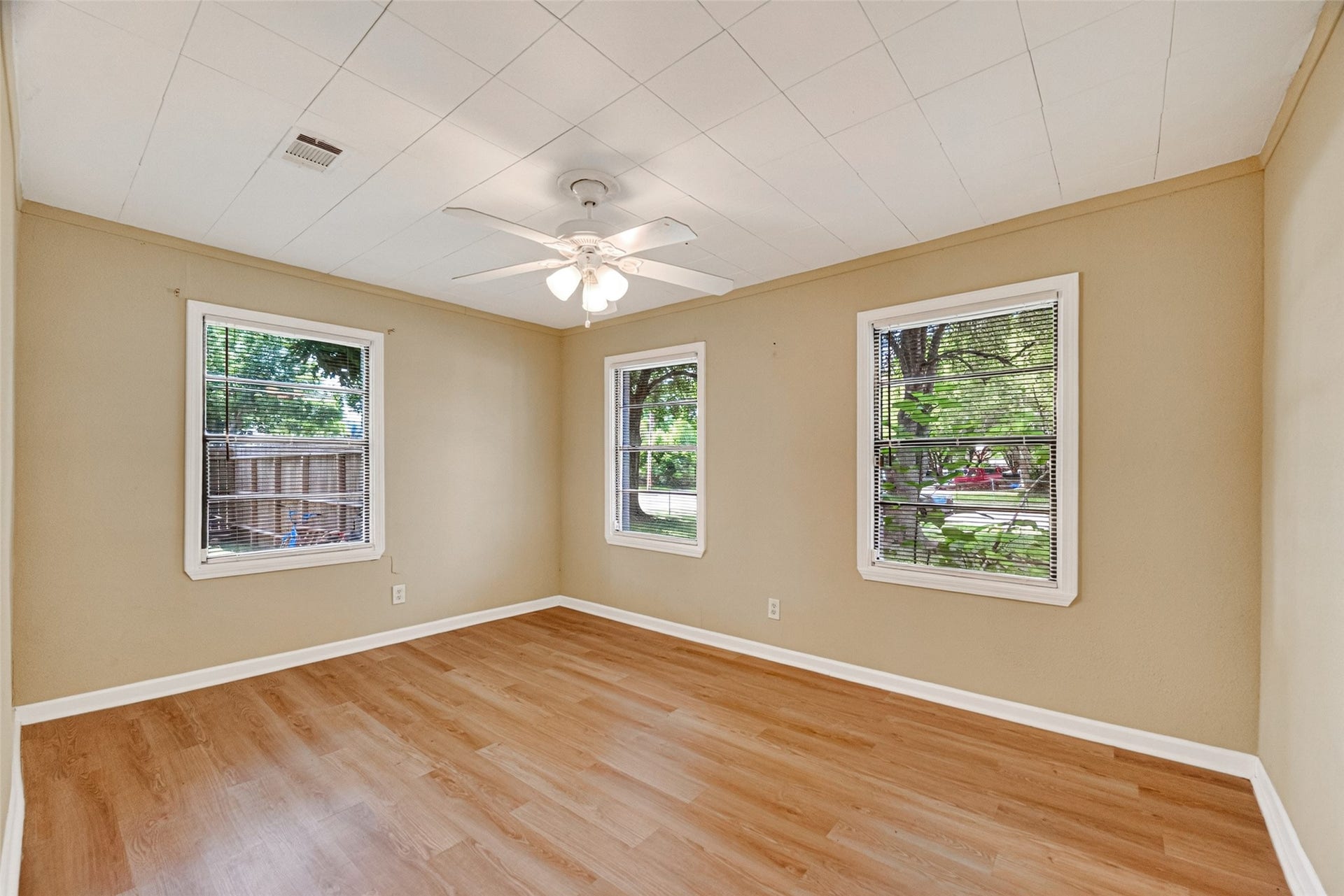1504 Lawrence Avenue, Pasadena, TX 77506 1504 Lawrence Avenue, Pasadena, TX 77506