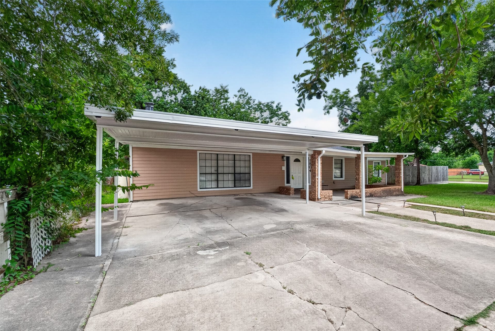 1504 Lawrence Avenue, Pasadena, TX 77506 1504 Lawrence Avenue, Pasadena, TX 77506