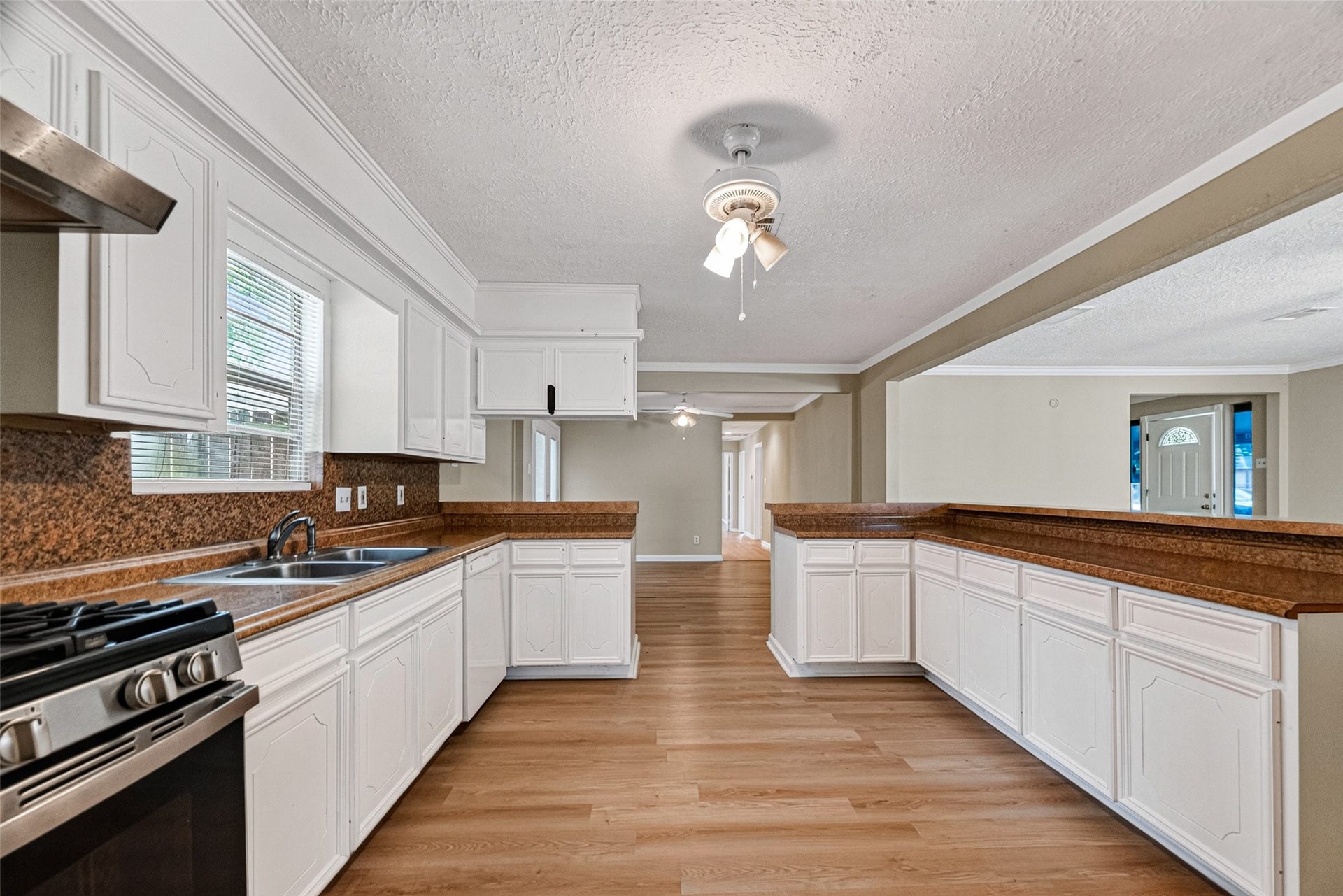 1504 Lawrence Avenue, Pasadena, TX 77506 1504 Lawrence Avenue, Pasadena, TX 77506