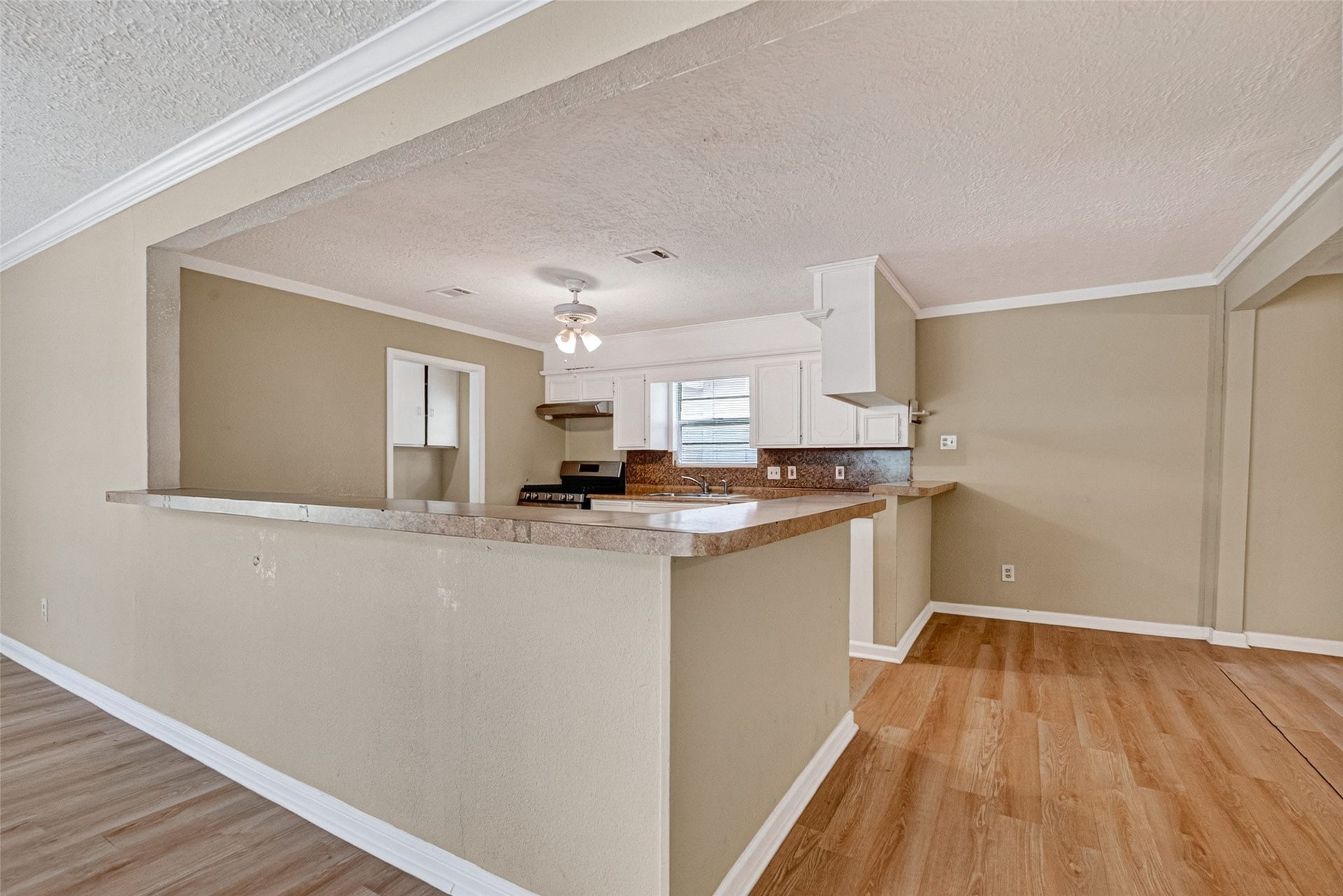 1504 Lawrence Avenue, Pasadena, TX 77506 1504 Lawrence Avenue, Pasadena, TX 77506
