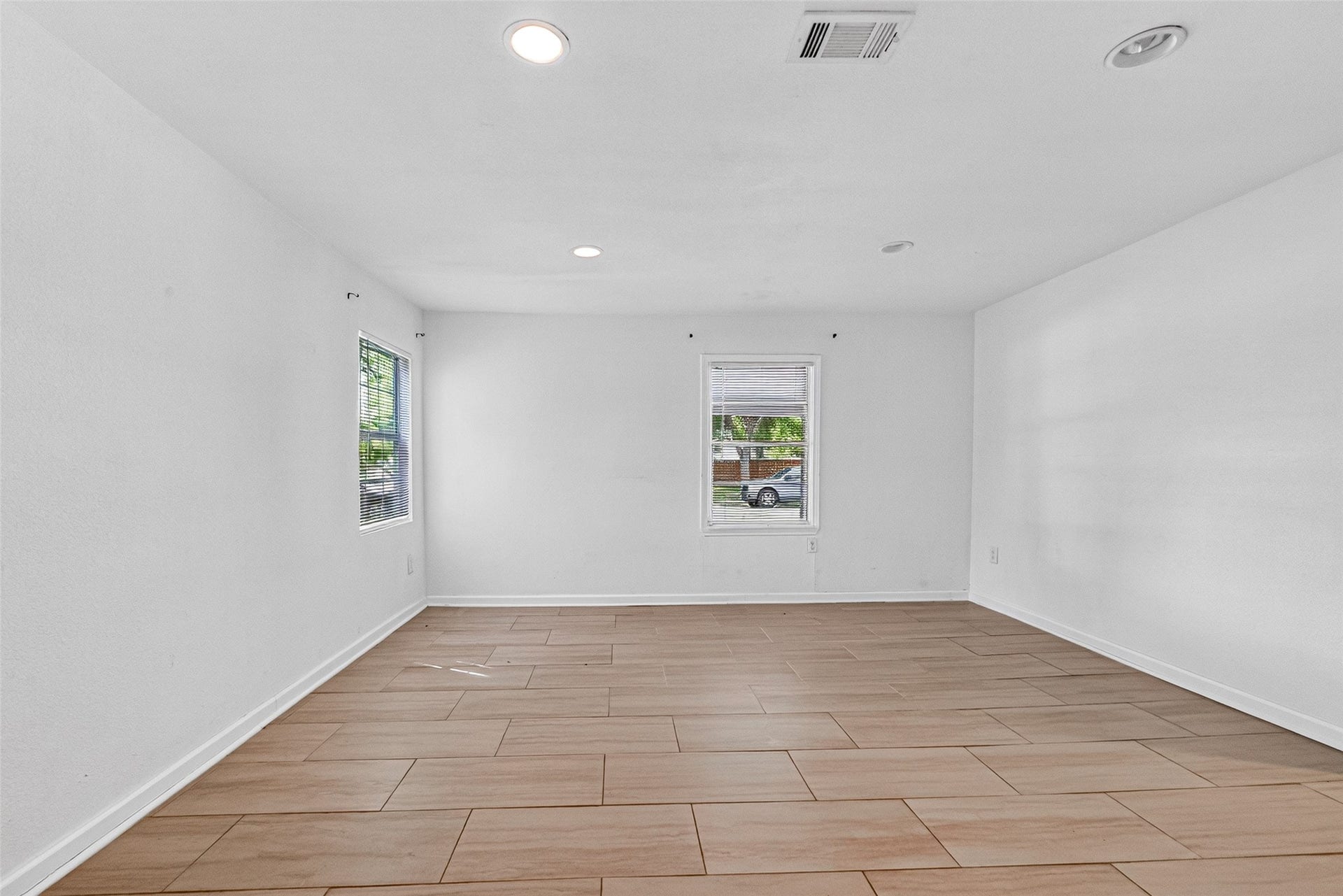 1504 Lawrence Avenue, Pasadena, TX 77506 PRIMARY BEDROOM