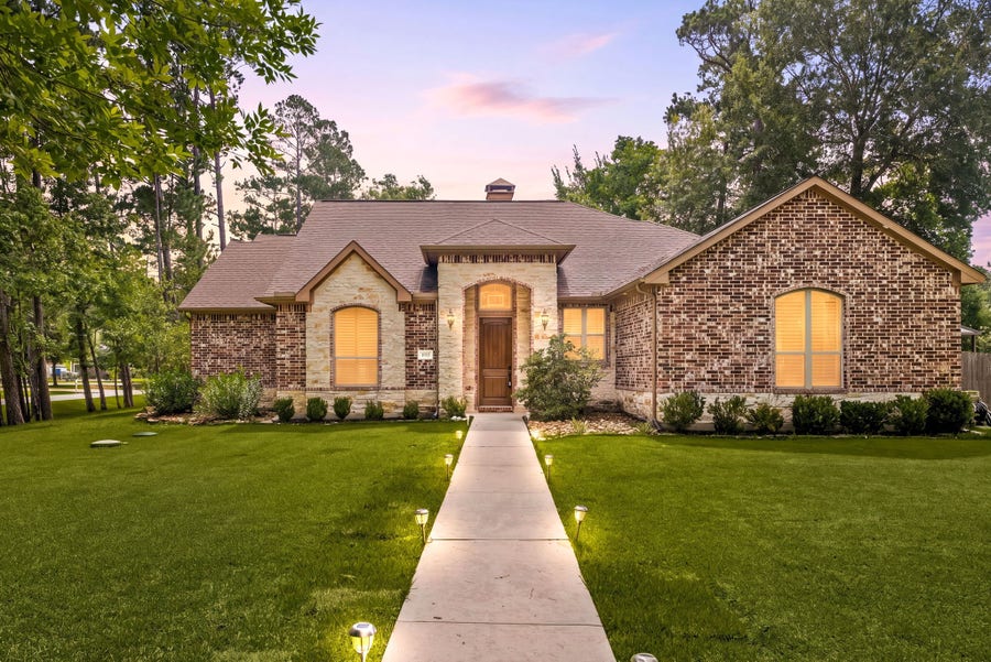 Property photo for 1022 McDaniel Drive, Magnolia, TX