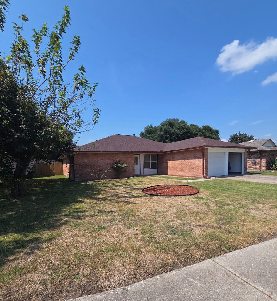 Property photo for 10102 Barmont Drive, La Porte, TX