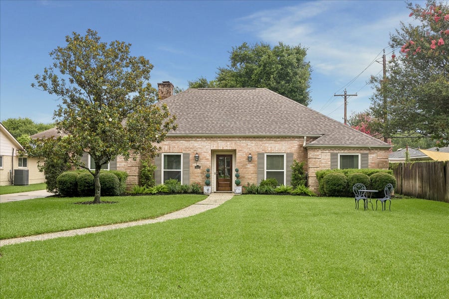 Property photo for 10802 Piping Rock Lane, Houston, TX