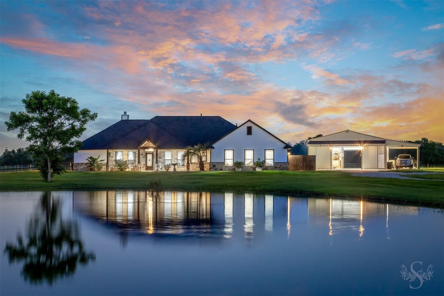 Property photo for 20079 FM 523, Angleton, TX