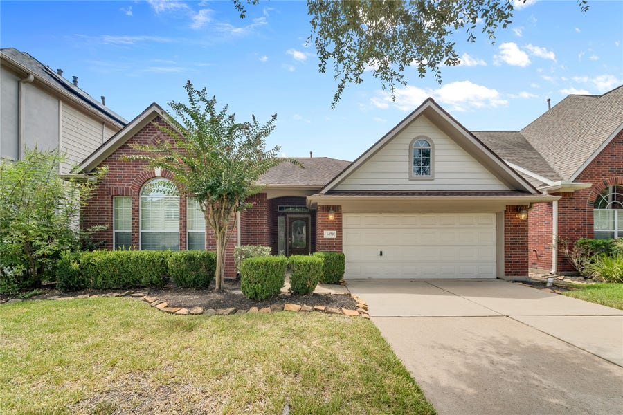 Property photo for 1470 Sherwood Park Circle, Houston, TX