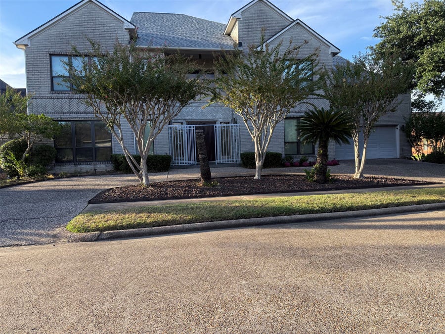 Property photo for 8102 Lake Edge Court, Houston, TX