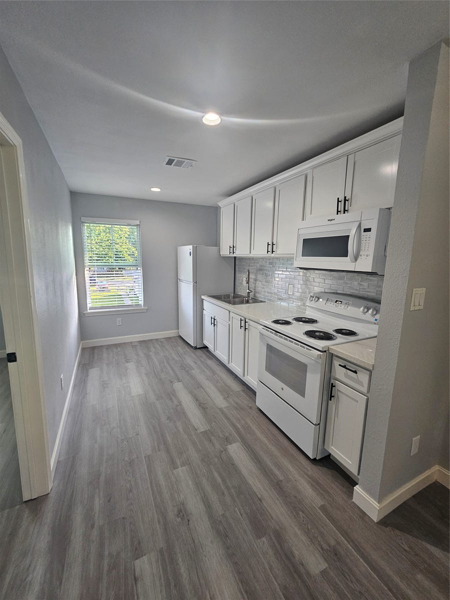 Property photo for 4724 4th           UNITS    B,C,D,E Street, Bacliff, TX