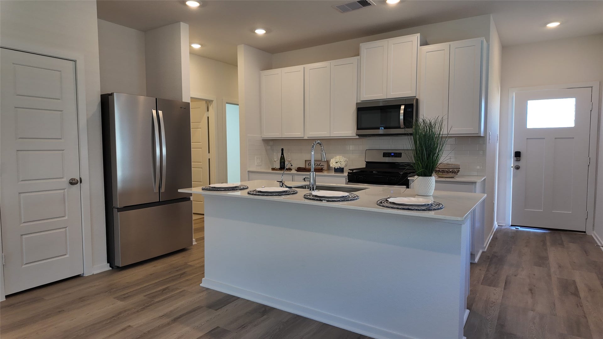 29135 Samuel Gardens Court, Waller, TX 77484