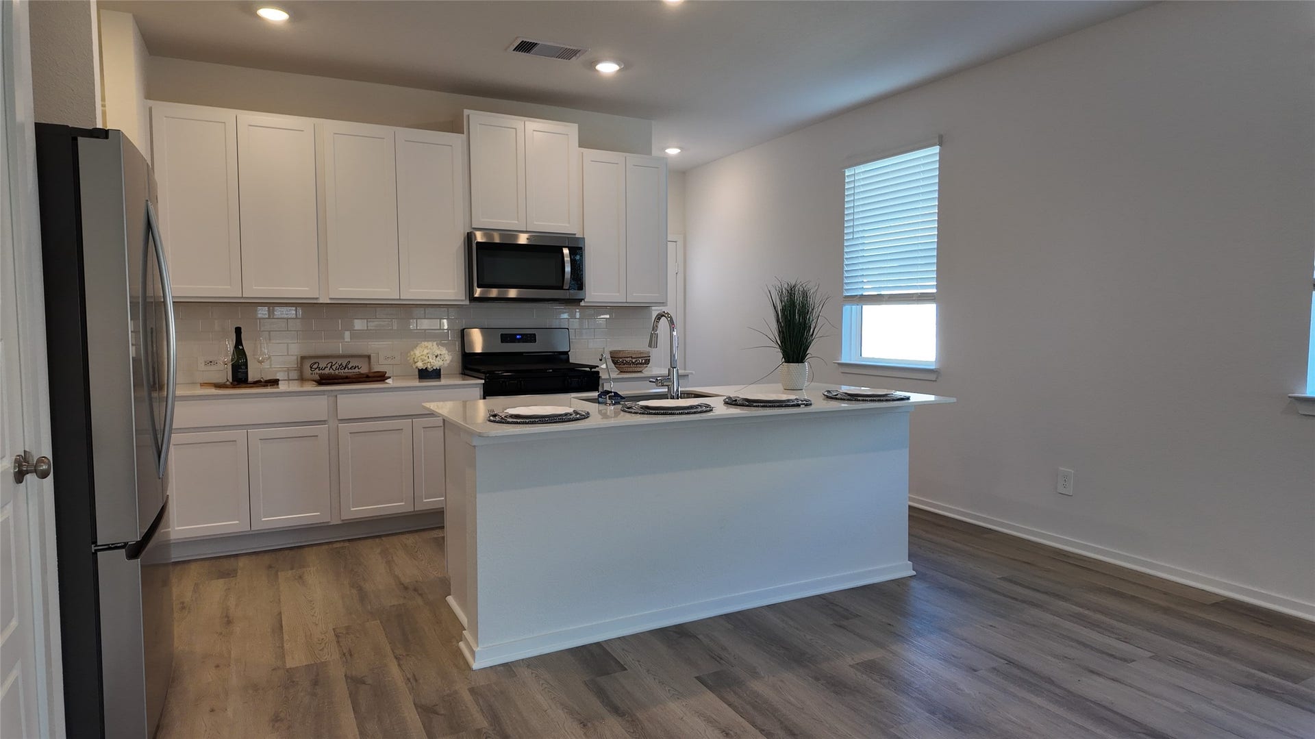 29135 Samuel Gardens Court, Waller, TX 77484