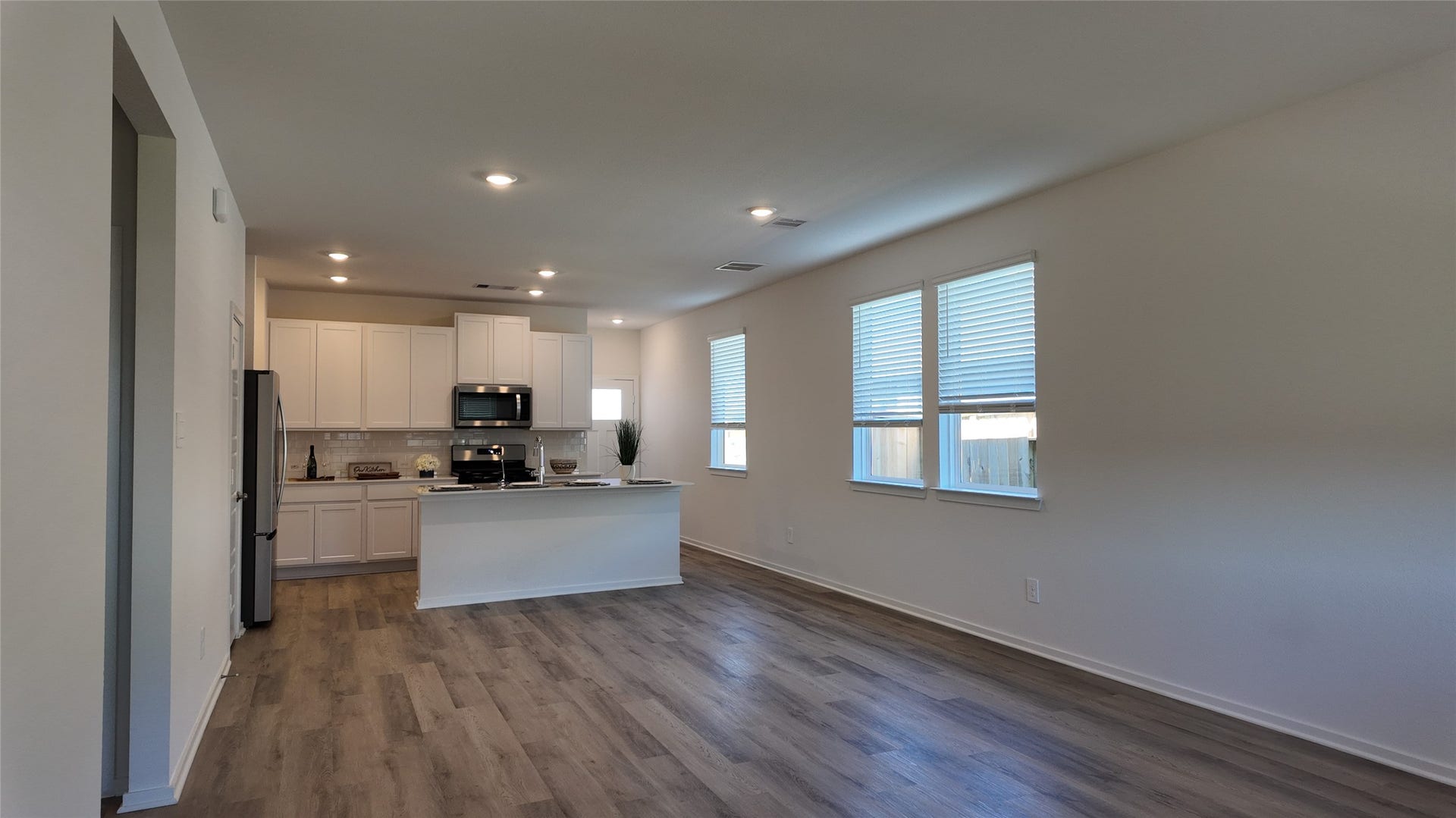 29135 Samuel Gardens Court, Waller, TX 77484
