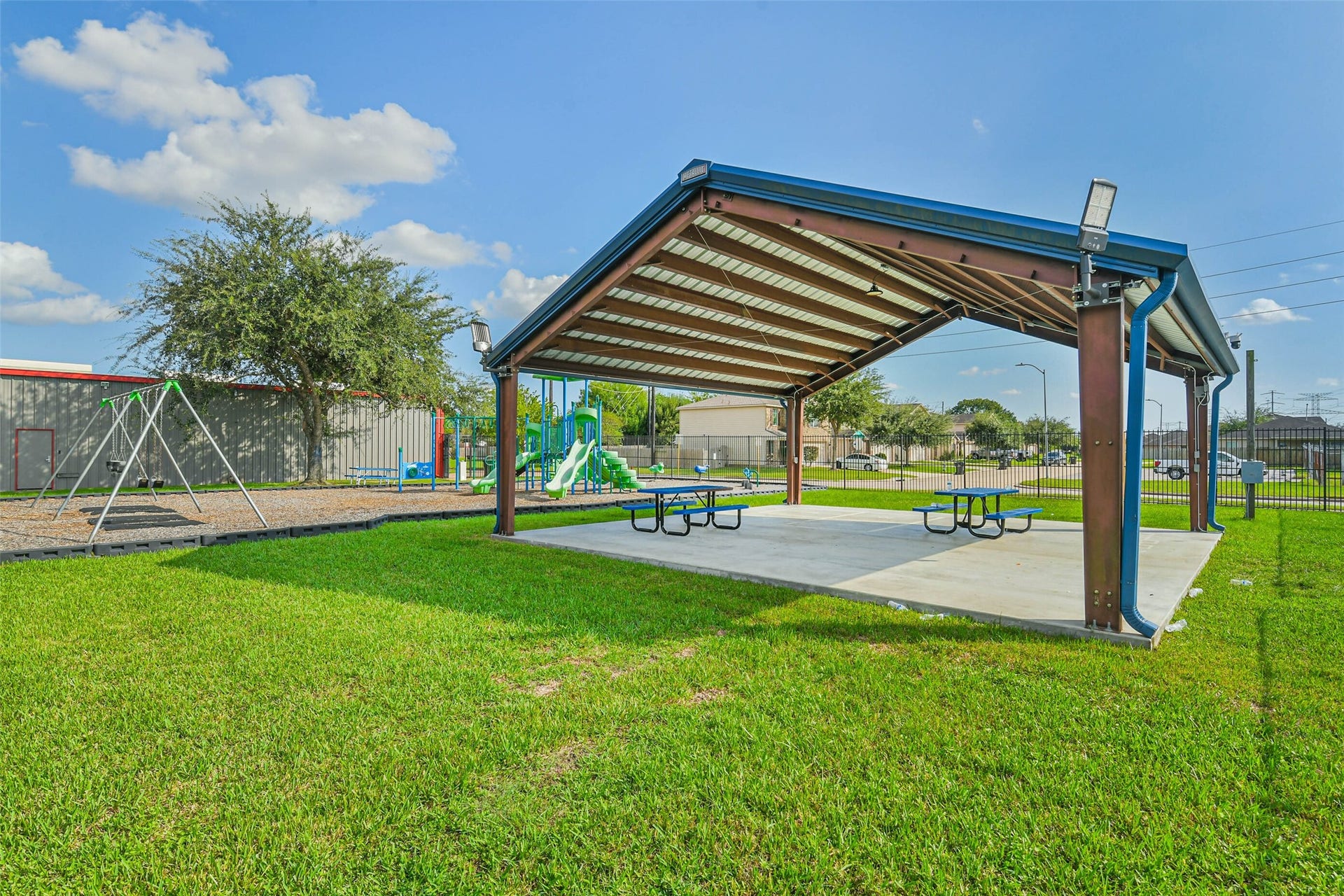 17418 Cedar Rock Drive, Hockley, TX 77447