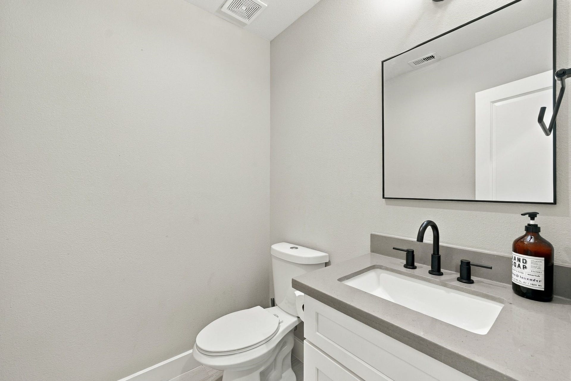 1915 Kolfahl Street, #I, Houston, TX 77023 1915 Kolfahl Street, #I, Houston, TX 77023