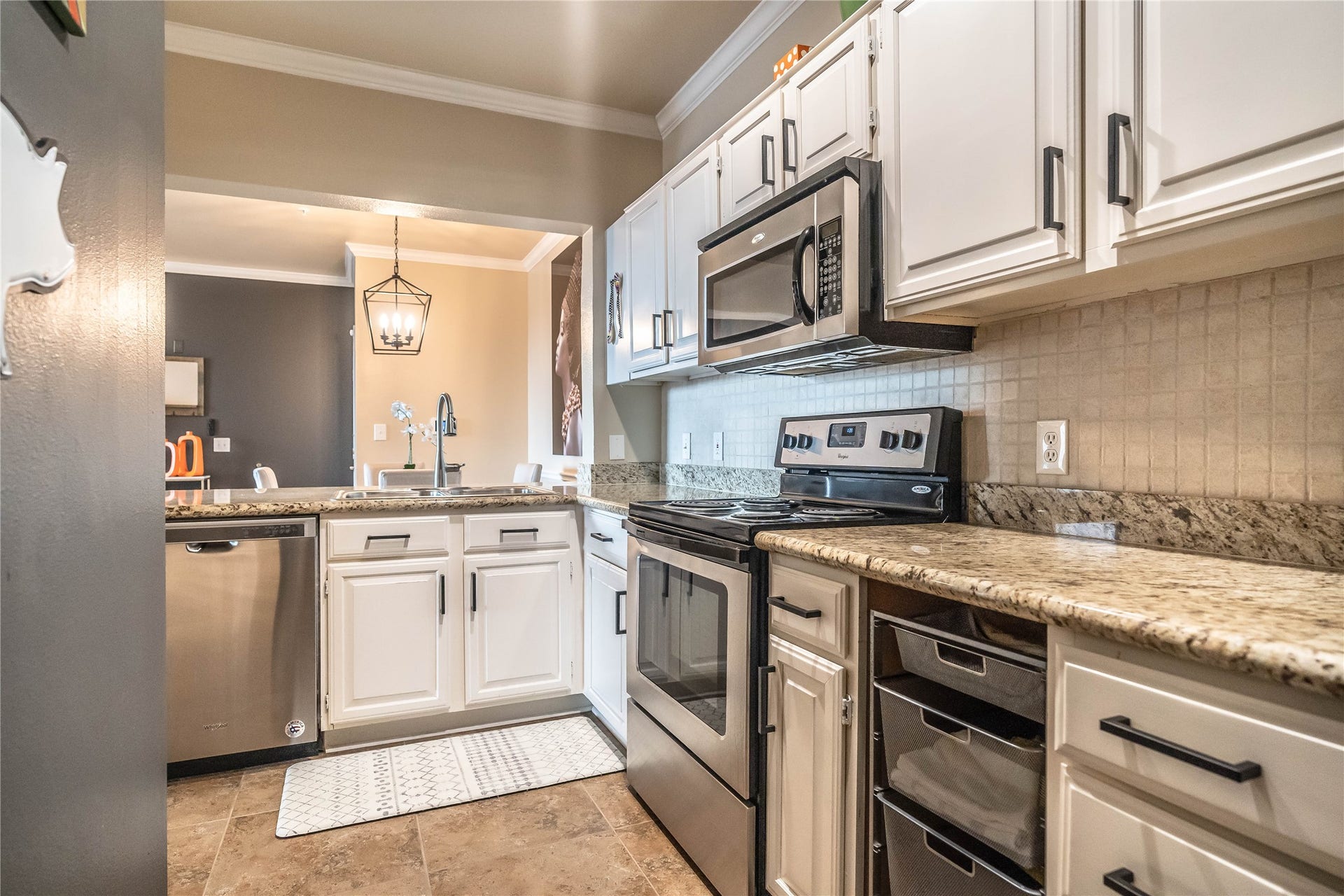 2111 Welch Street, #A232, Houston, TX 77019