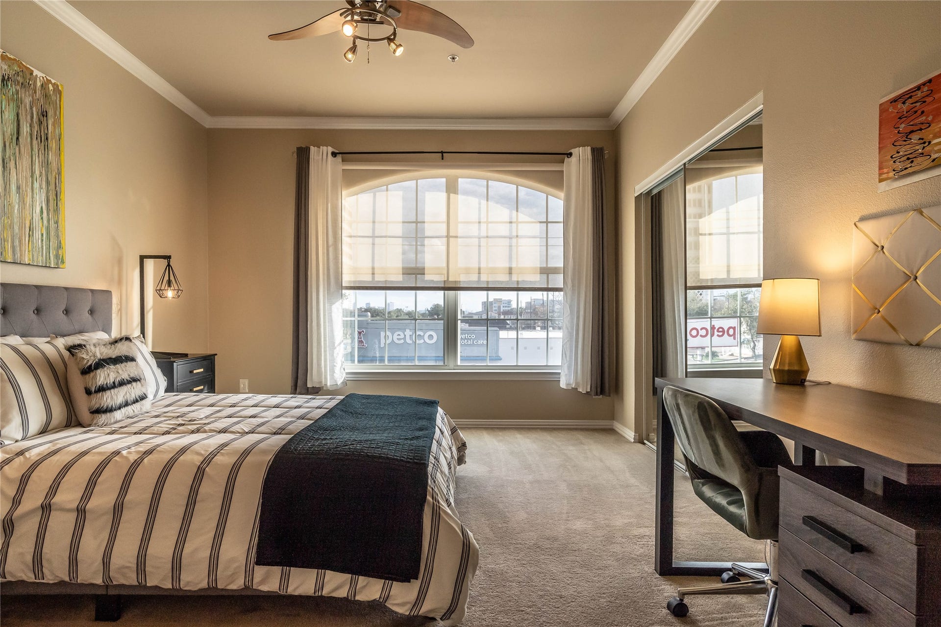 2111 Welch Street, #A232, Houston, TX 77019