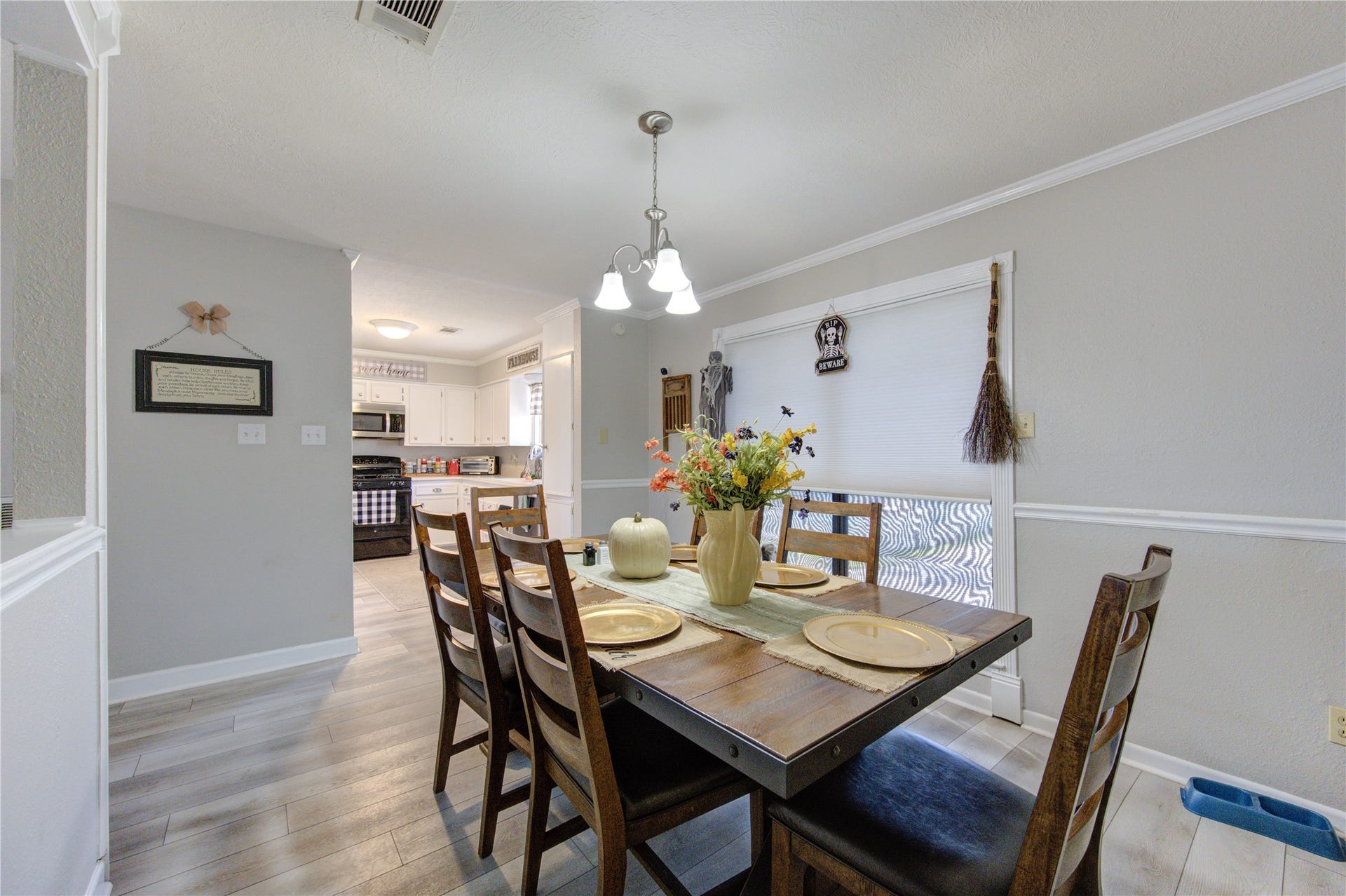 13 S Skimmer Street, La Marque, TX 77568 13 S Skimmer Street, La Marque, TX 77568