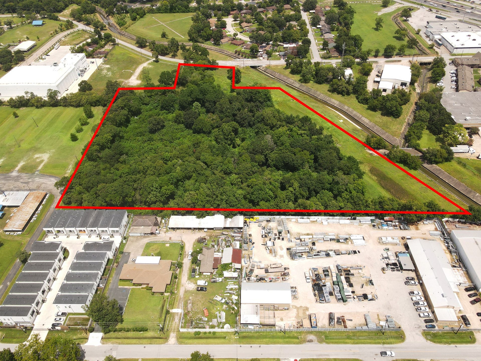 0 Victoria Dr Drive, Houston, TX 77022 9.31 Acres ready for new development.