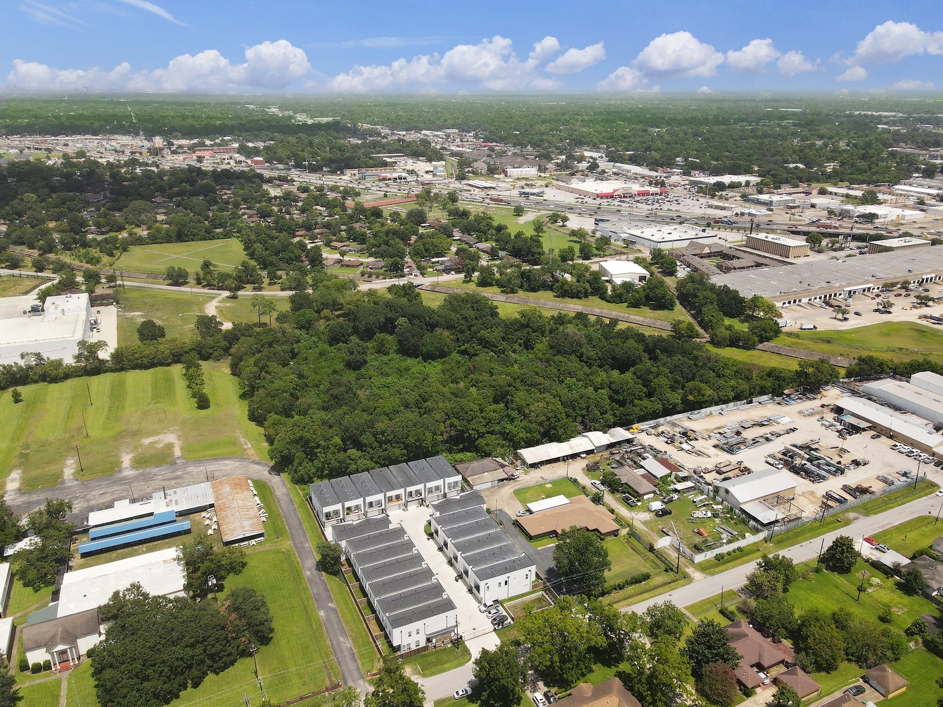 0 Victoria Dr Drive, Houston, TX 77022 Great tract for residential or Commercial