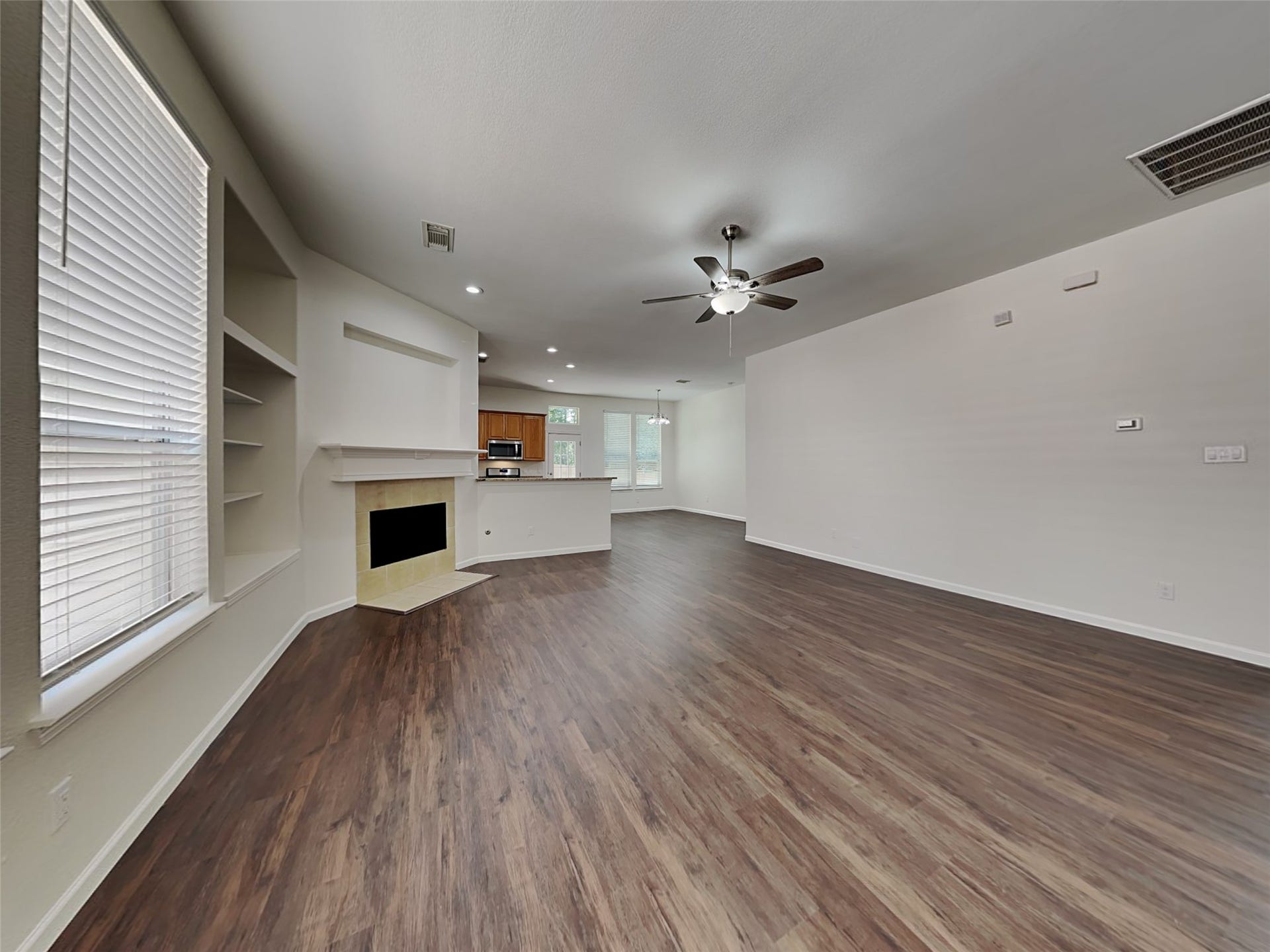 2313 Highland Crossing Drive, Conroe, TX 77304