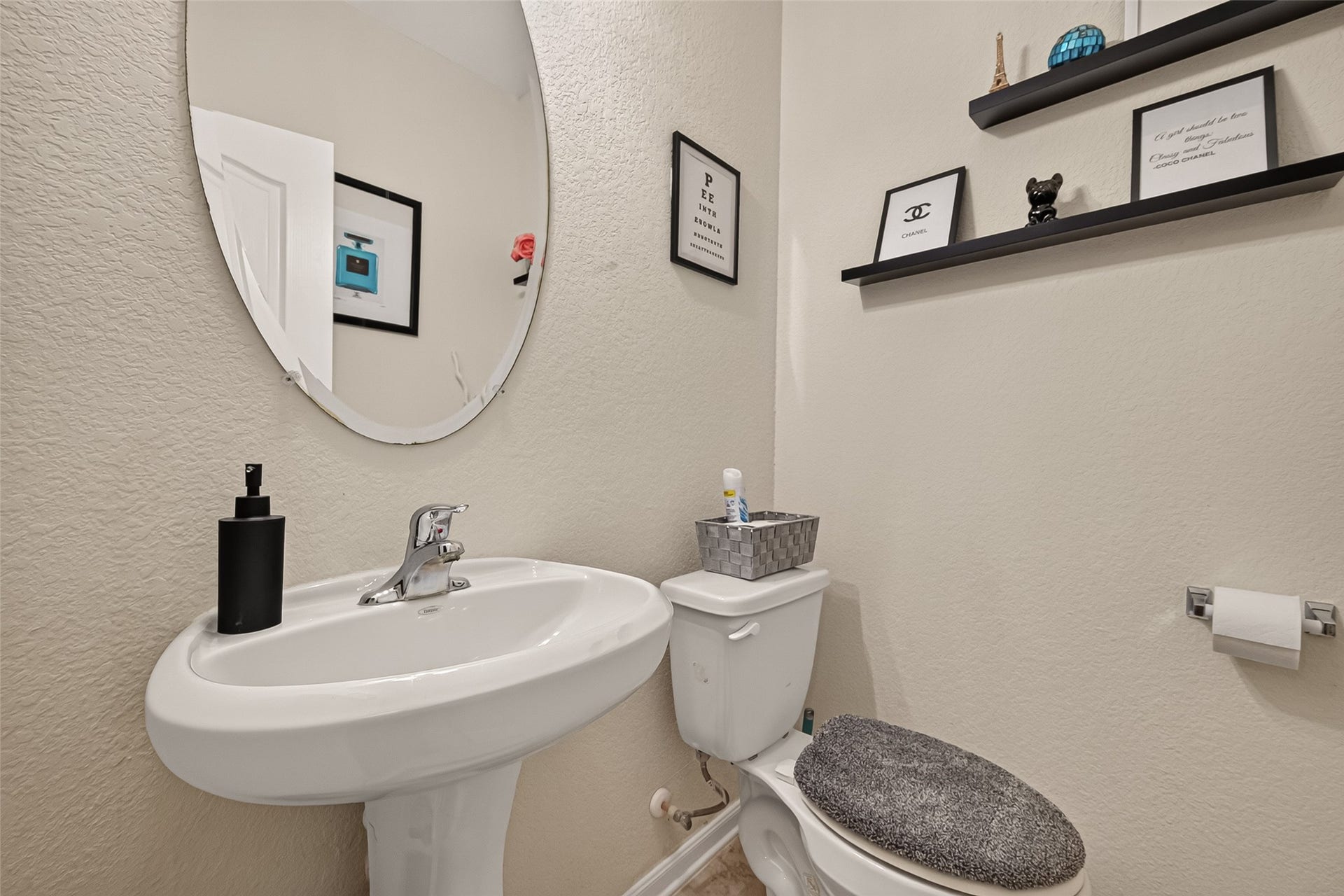 5127 Castle Discordia Street, Katy, TX 77493 5127 Castle Discordia Street, Katy, TX 77493