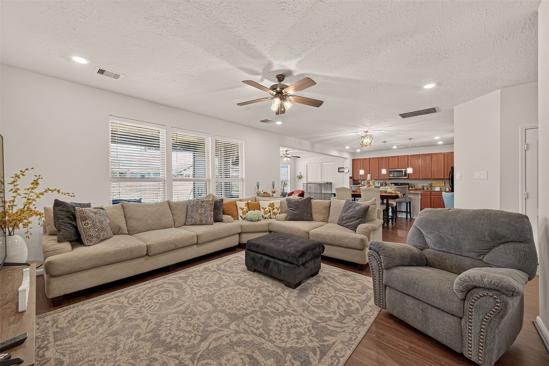 5127 Castle Discordia Street, Katy, TX 77493 5127 Castle Discordia Street, Katy, TX 77493