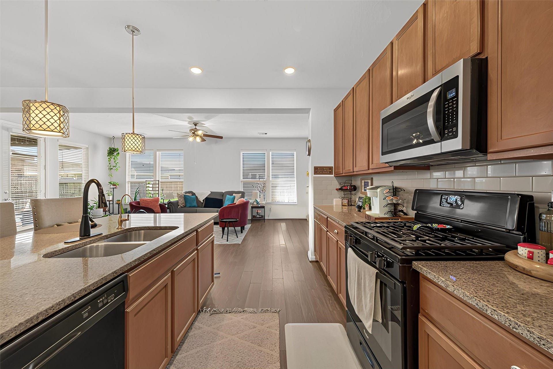 5127 Castle Discordia Street, Katy, TX 77493 Kitchen