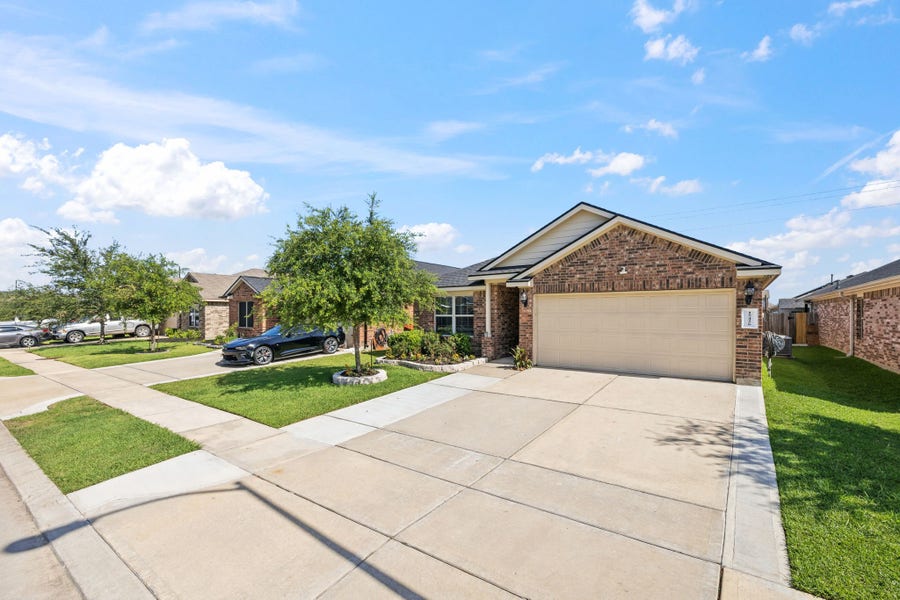 Property photo for 15426 Bonita Grulla Way, Houston, TX
