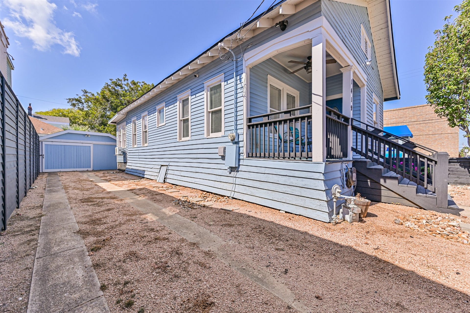 1419 39th Street, Galveston, TX 77550 This Home is Move-In Ready and Provides Desirable Off-Street Parking for Potential Short Term Rentals.