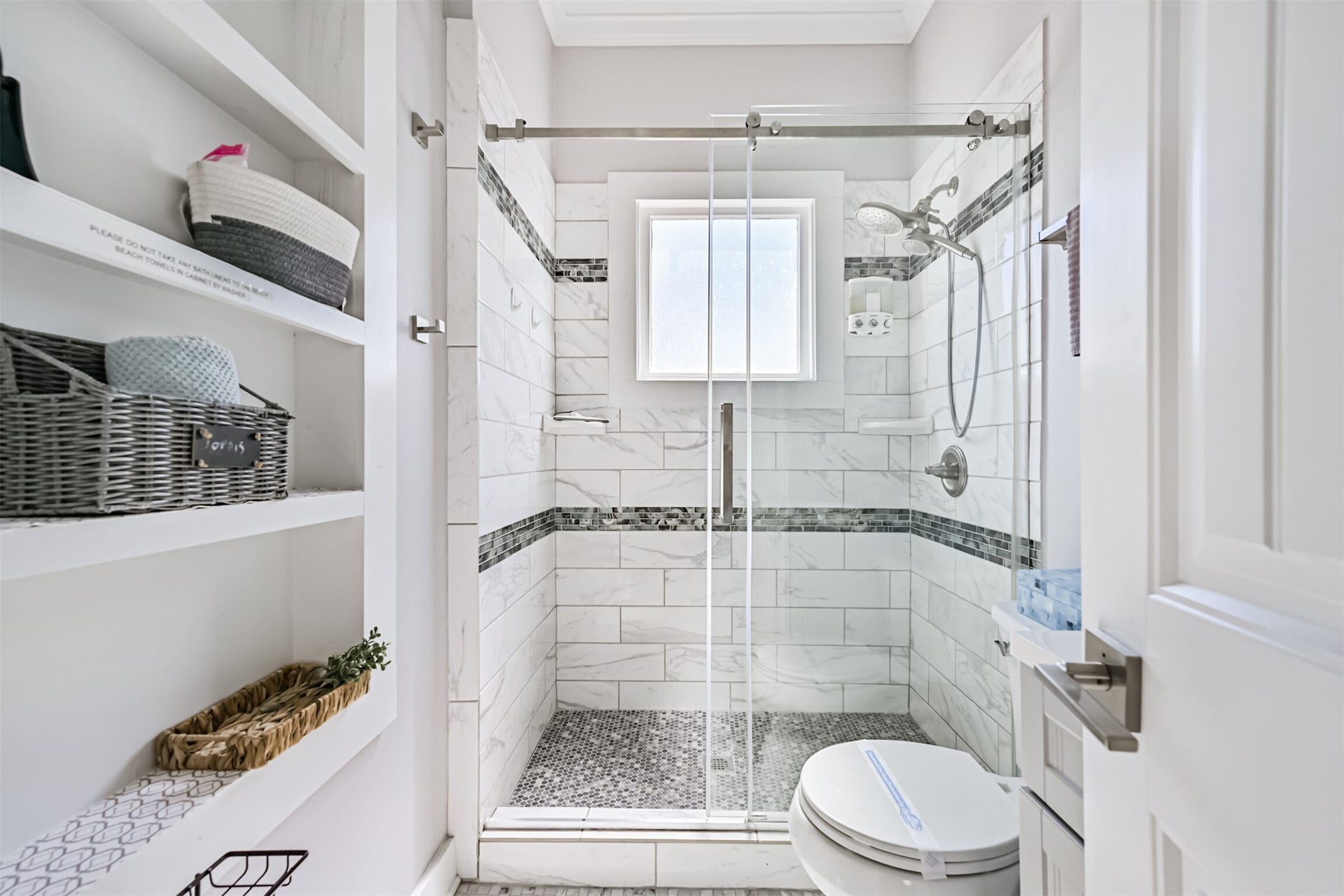 1419 39th Street, Galveston, TX 77550 Nicely Renovated Bathroom with Lovely Design Elements and Luxury Finishes!