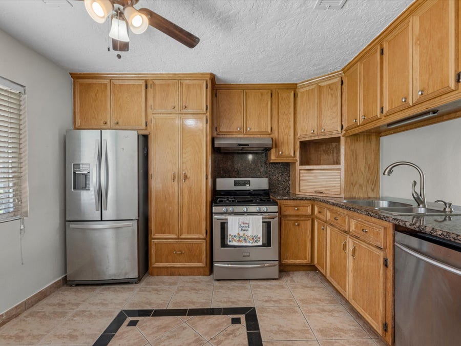 Property photo for 10319 Dunvegan Way, Houston, TX