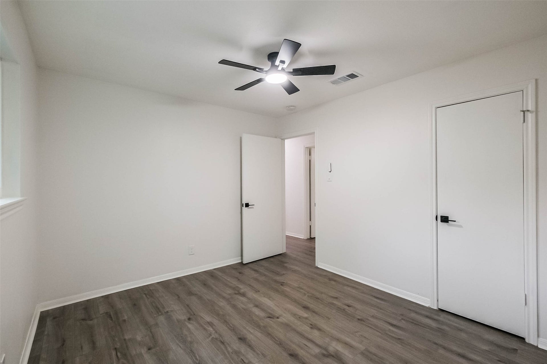 4023 Laverock Road, Spring, TX 77388 Bedroom 3 upstairs.