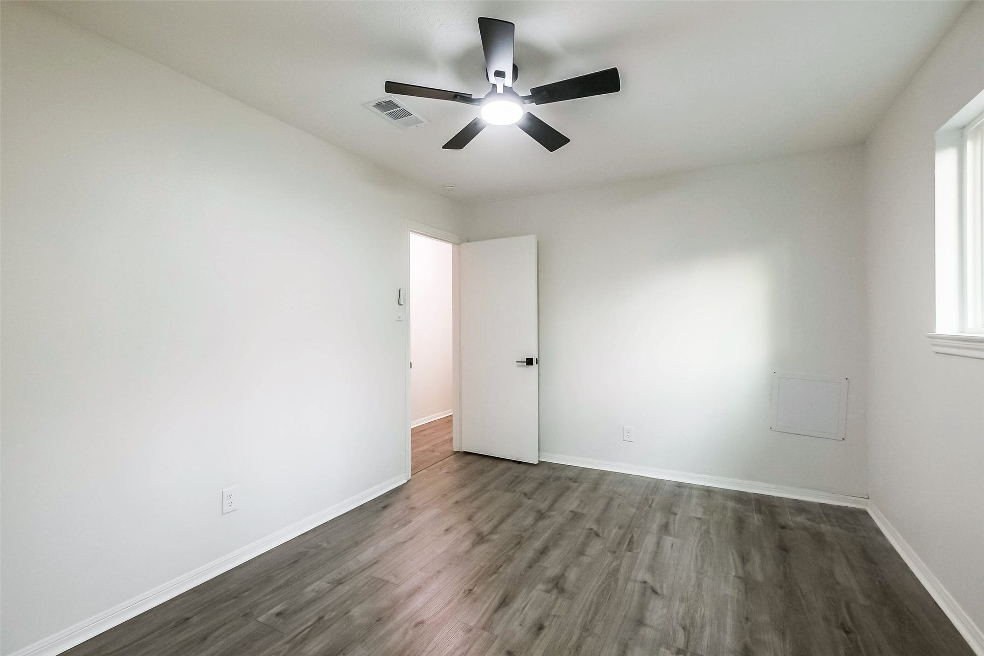 4023 Laverock Road, Spring, TX 77388 Bedroom 2 upstairs.