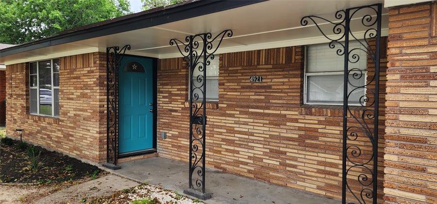 Property photo for 4921 Nina Lee Lane, Houston, TX