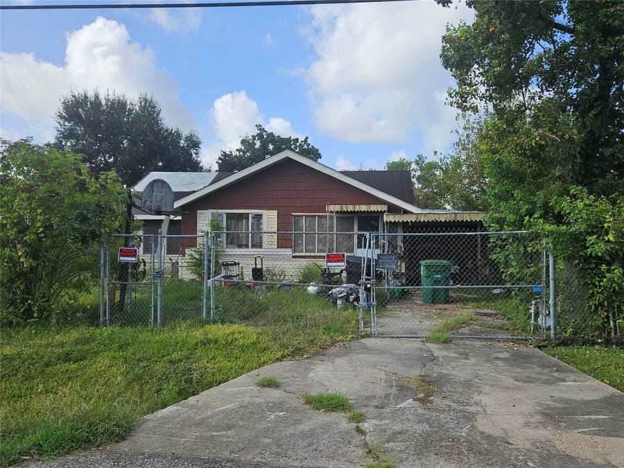 Property photo for 6826 Larkstone Street, Houston, TX