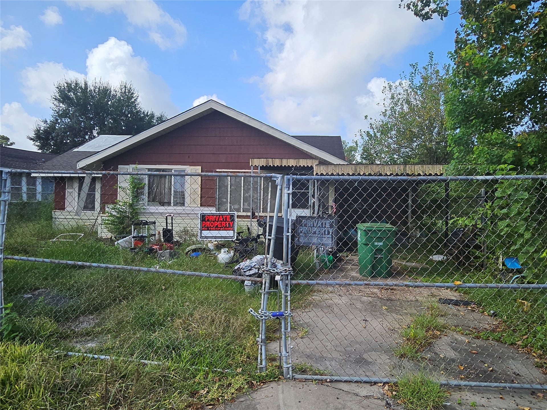 6826 Larkstone Street, Houston, TX 77028 6826 Larkstone Street, Houston, TX 77028