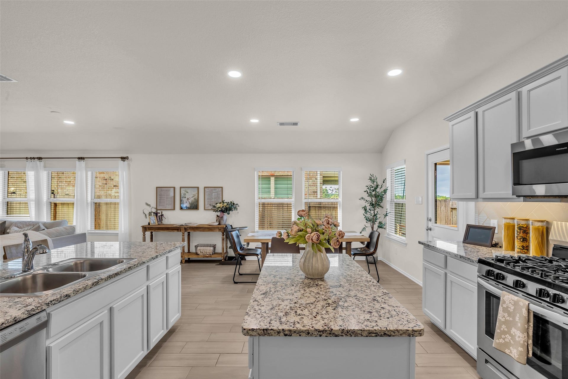 12316 Delta Timber Road, Conroe, TX 77304
