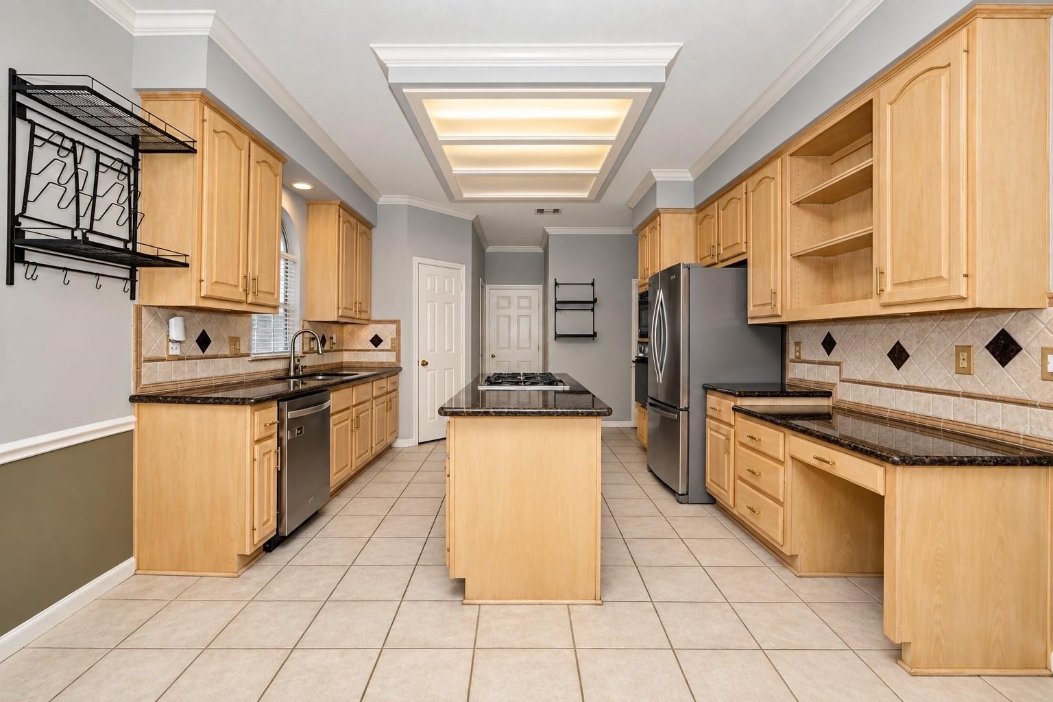 1515 Moon Shadow Court, Sugar Land, TX 77479 Kitchen