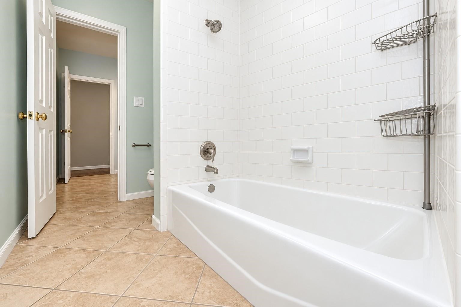 1515 Moon Shadow Court, Sugar Land, TX 77479 Full Bathroom