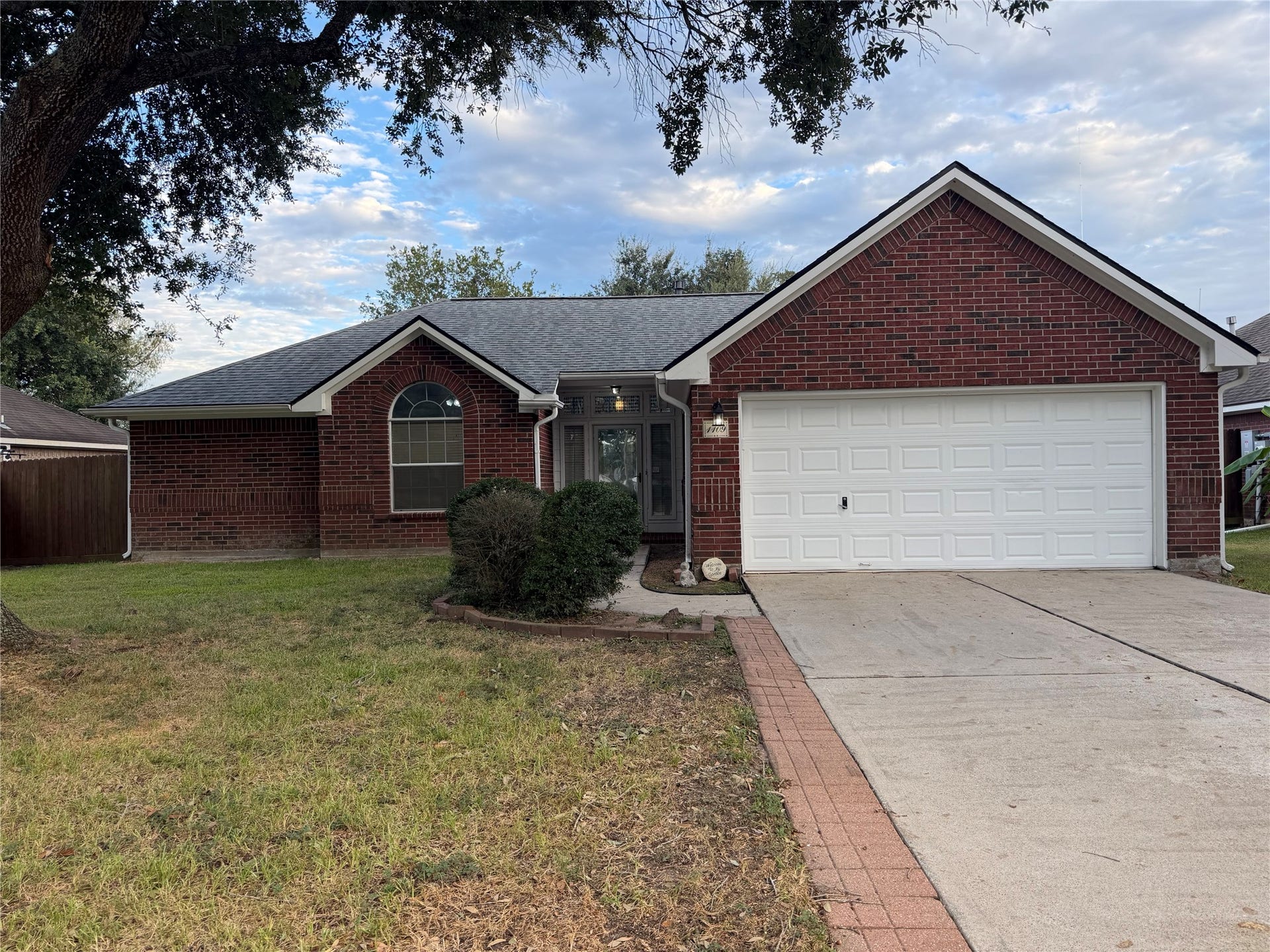 1109 Courtside Drive, League City, TX 77573