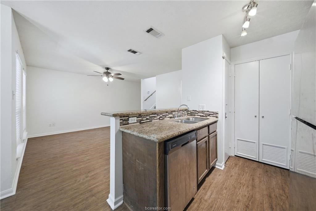 1205-1235 Oney Hervey Drive, College Station, TX 77840 1205-1235 Oney Hervey Drive, College Station, TX 77840