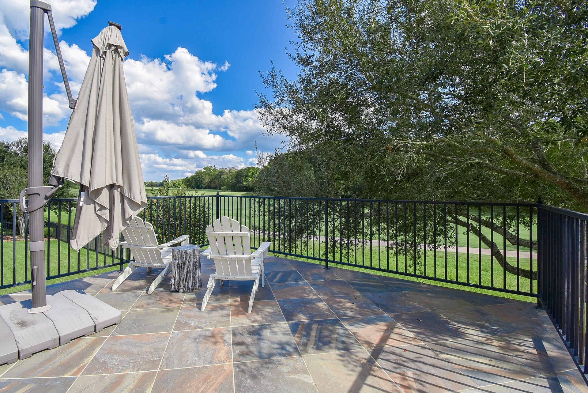 Upstairs balcony provides a nice area to watch the golfers.