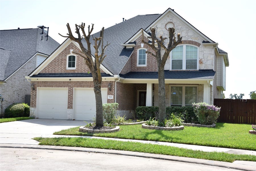 Property photo for 5106 Autumn Rose Lane, Sugar Land, TX