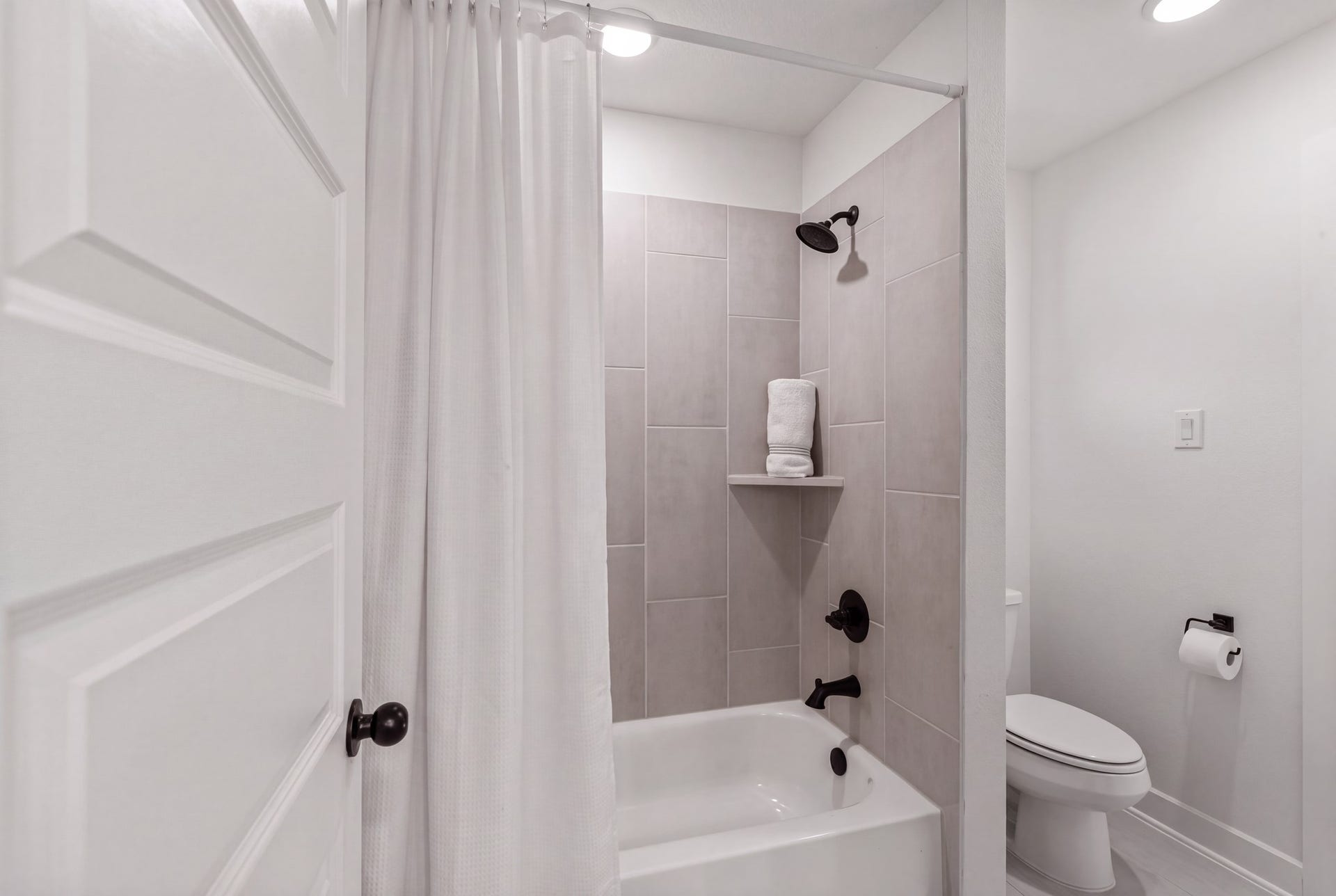 145 Sweeping Valley Drive, Montgomery, TX 77316