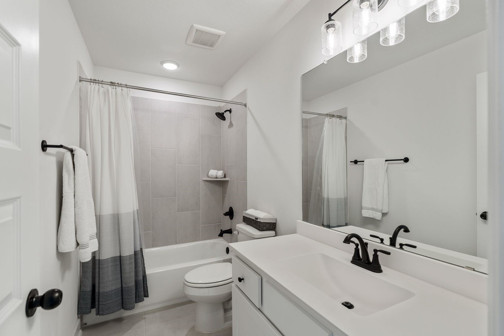 145 Sweeping Valley Drive, Montgomery, TX 77316