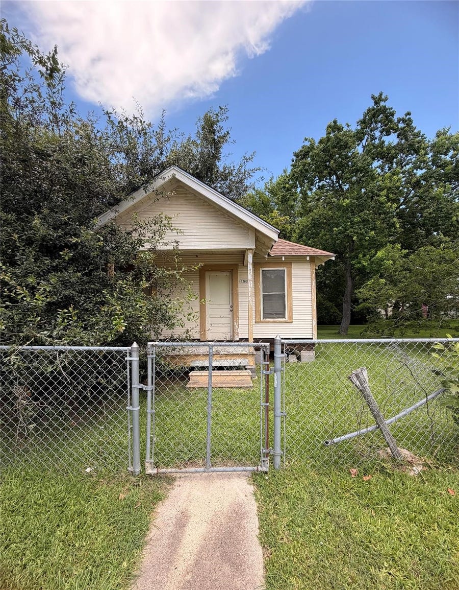 Property photo for 1508 Elm Street, Baytown, TX