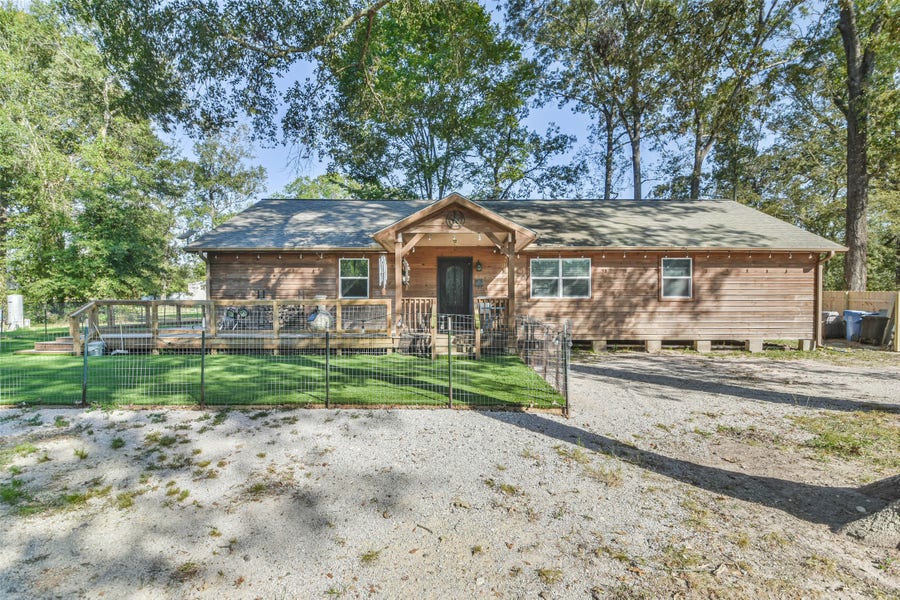 Property photo for 24237 Creekwood Drive, Splendora, TX
