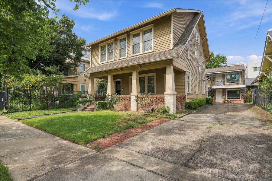 Property photo for 808 W Main Street, Houston, TX