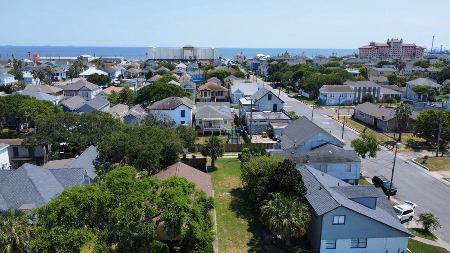 Property photo for 1723 M 1/2 Avenue, Galveston, TX